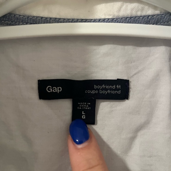 Cute blouse from the Gap - Picture 3 of 3
